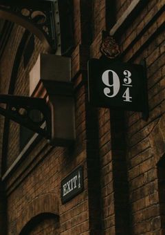 にじさんじライバー達、ホグワーツの生徒らしい。