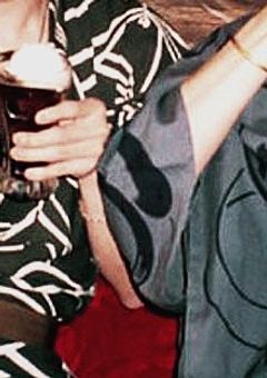 𝒇𝒊𝒓𝒔𝒕 𝒌𝒊𝒔𝒔