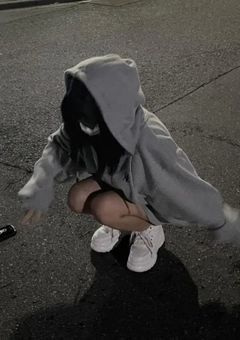 男は「好きだよ」と嘘をつき、女は「嫌い」と嘘をつく。