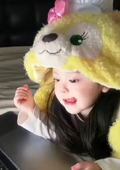 SVTに舞い降りた小さな天使はにこにこ育ちます。