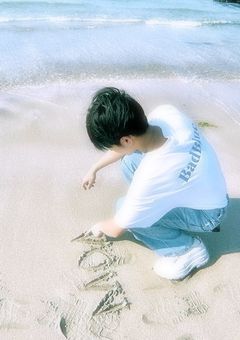 　𝘀𝘄𝗲𝗲𝘁 𝗯𝗼𝘆　︎︎︎︎↝　❥