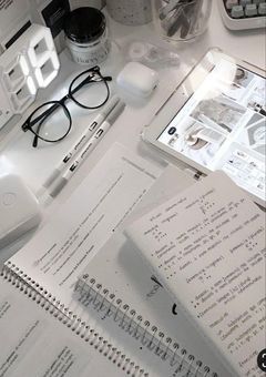 推しの秘密を、私だけが知っている。 ［🍼🩷］